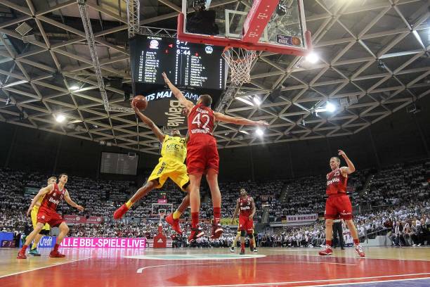 受关注的足 受关注的足